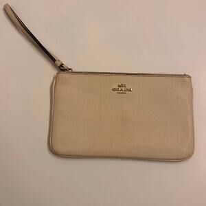 Coach Leather Wristlet Clutch Bag Cream/Gold 8x5" Purse